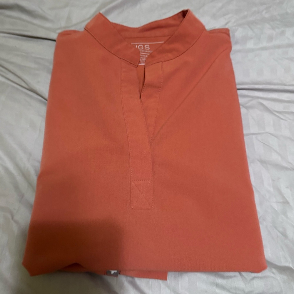 Rafaela Oversized scrub top in XS Terracota,High waisted ZamoraJogger pant in XS
